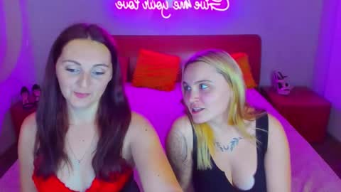 Lili and Bella online show from December 2024 05:20:02 PM