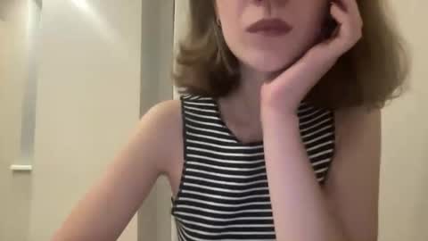 magicgirl50053 online show from November 2025 06:53:02 PM