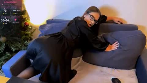 Jade online show from September 2025 10:22:01 PM