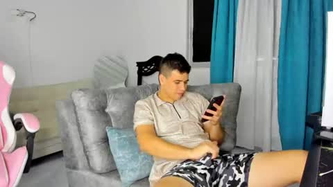 Snapshot of magnificent_star18 chatting on July 2026 08:27:01 PM RONALD online show from July 2026 08:27:01 PM