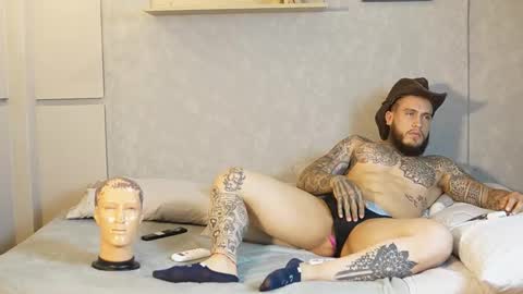 MAGNUS DAHL online show from February 2025 09:40:01 PM