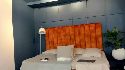 MAGNUS DAHL online show from March 2025 01:59:02 PM