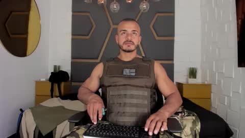 Snapshot of magnusclark chatting on September 2025 06:30:02 PM Magnusclark online show from September 2025 06:30:02 PM