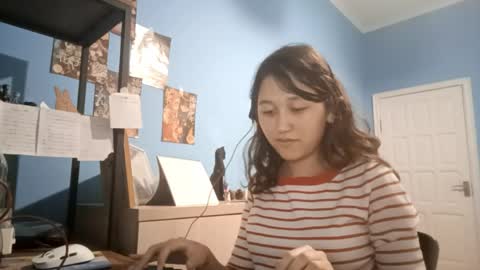 Anika online show from April 2026 03:18:02 PM