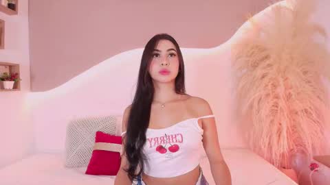 MAIA  LIA  online show from December 2025 09:43:02 PM