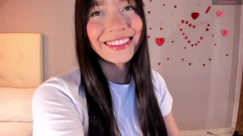 Maia online show from April 2026 12:27:02 PM