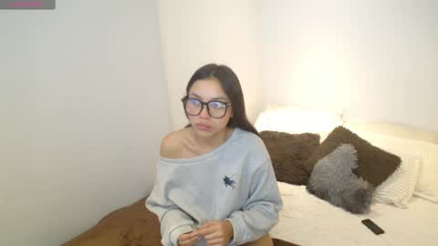 Snapshot of maiaa_evans chatting on May 2026 05:46:01 AM t online show from May 2026 05:46:01 AM