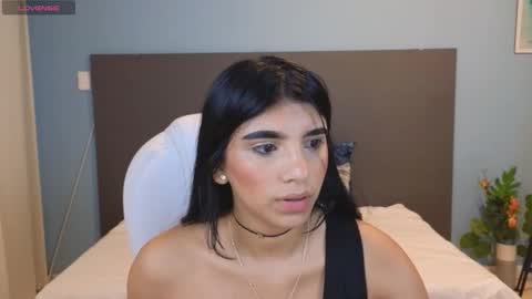 Maiaa Ruiz  online show from December 2024 01:17:02 PM