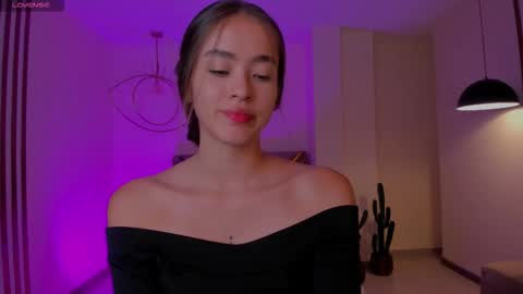  Maia  online show from September 2025 06:19:01 PM