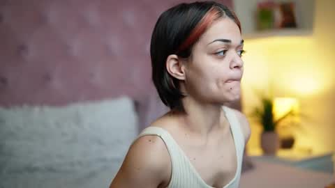  Maia  online show from January 2026 07:50:02 PM