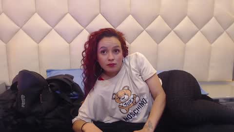 Maia  online show from December 2024 09:53:02 PM