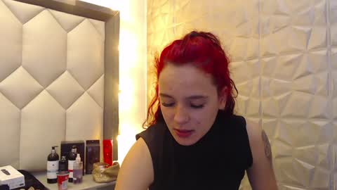 Maia  online show from January 2025 10:08:02 PM