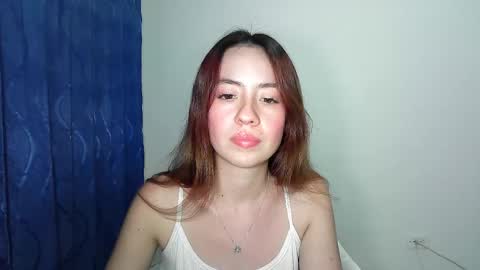 Snapshot of maiarosse_ chatting on May 2026 03:24:02 AM MaiaRosse online show from May 2026 03:24:02 AM