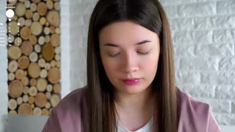 Lucy online show from December 2025 02:05:02 AM