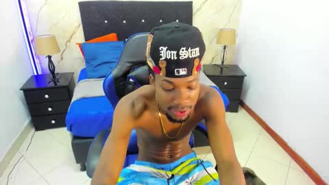 M A I K O L -- M O N S T E R C O C L online show from November 2025 08:43:01 PM