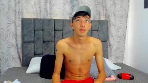 Maikol online show from November 2025 11:35:01 AM