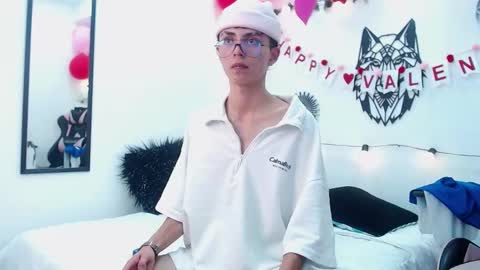 Maiky Cooper online show from February 2025 08:11:02 AM