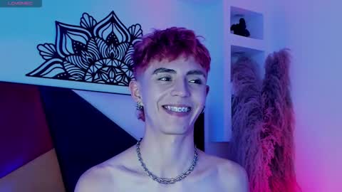 Maiky Cooper online show from November 2025 09:05:02 PM