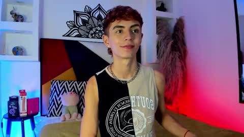 Maiky Cooper online show from November 2025 08:38:02 PM