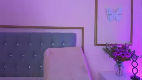 Mailin online show from April 2026 11:03:02 PM