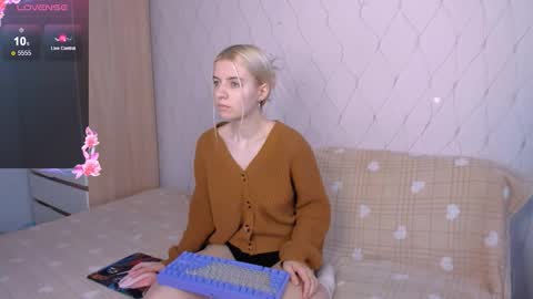 Snapshot of mailin_harrington chatting on October 2025 02:12:02 AM Your kitty online show from October 2025 02:12:02 AM