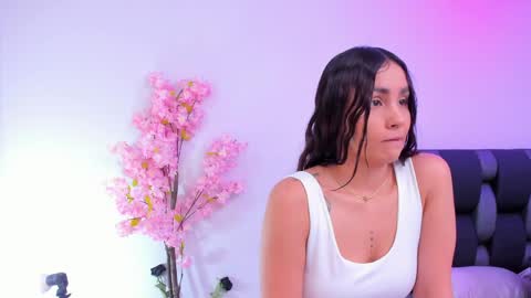 Maily  online show from April 2026 07:55:01 PM