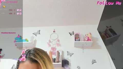 Maylin  online show from October 2025 08:31:01 PM