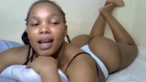 Snapshot of maimoluy chatting on April 2026 08:48:01 PM maimoluy online show from April 2026 08:48:01 PM