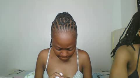 Snapshot of maira_luv1 chatting on December 2025 08:00:01 AM maira luv1 online show from December 2025 08:00:01 AM