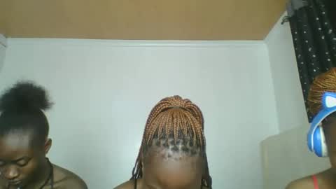 Snapshot of maira_luv1 chatting on January 2026 02:03:02 AM maira luv1 online show from January 2026 02:03:02 AM