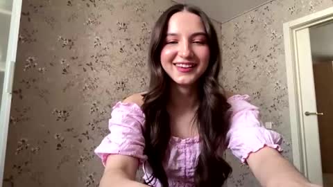 Snapshot of mairagloff chatting on February 2026 08:01:02 AM DIna online show from February 2026 08:01:02 AM