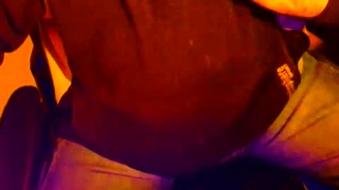 Snapshot of maitai42 chatting on June 2026 01:21:02 AM Maitai42 online show from June 2026 01:21:02 AM