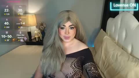 Snapshot of majestydannaxx chatting on May 2026 02:28:01 AM majestydannaxx online show from May 2026 02:28:01 AM