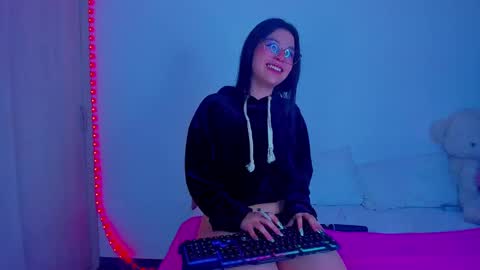 majito online show from February 2025 11:41:01 PM