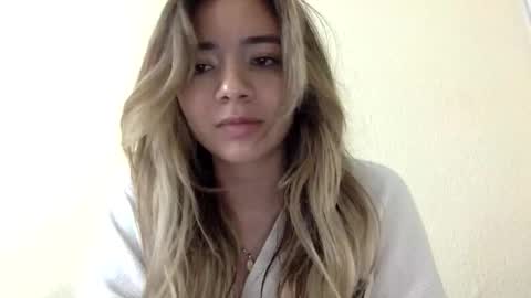 Snapshot of majo_gomezz chatting on May 2026 04:07:01 AM majo_gomezz online show from May 2026 04:07:01 AM