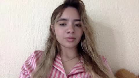 Snapshot of majo_gomezz chatting on May 2026 03:02:01 AM majo_gomezz online show from May 2026 03:02:01 AM