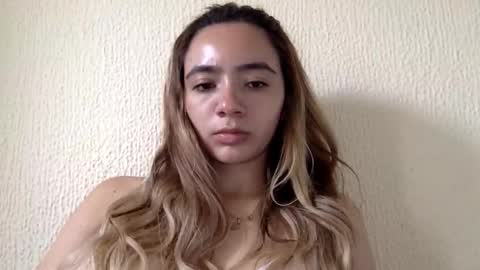 Snapshot of majo_gomezz chatting on June 2026 04:24:02 PM majo_gomezz online show from June 2026 04:24:02 PM