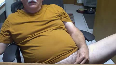 Snapshot of majormike34 chatting on April 2026 03:07:01 AM majormike34 online show from April 2026 03:07:01 AM