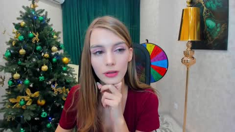 Snapshot of make_love_1 chatting on December 2024 03:31:02 AM Chloe online show from December 2024 03:31:02 AM