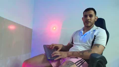 Make online show from October 2025 01:14:01 AM