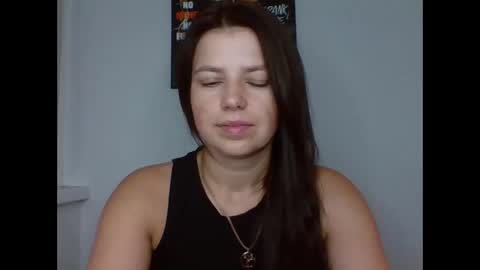 make_mesmile online show from September 2025 06:54:01 PM