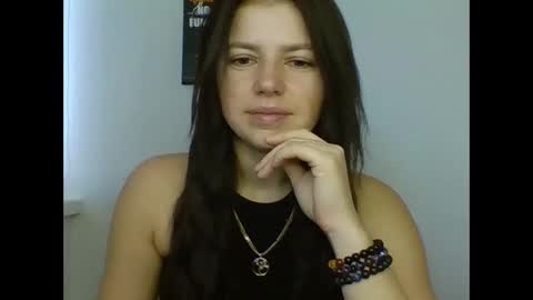 make_mesmile online show from November 2025 07:08:02 AM