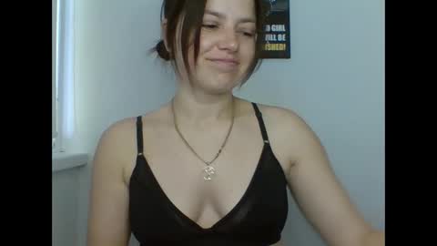 Snapshot of make_mesmile chatting on May 2026 06:53:01 AM make_mesmile online show from May 2026 06:53:01 AM