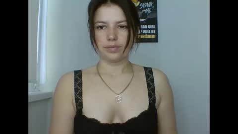 Snapshot of make_mesmile chatting on May 2026 06:42:02 AM make_mesmile online show from May 2026 06:42:02 AM