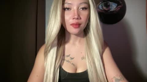 Snapshot of makemesquirt_xxx chatting on June 2026 11:16:01 PM KEANA online show from June 2026 11:16:01 PM