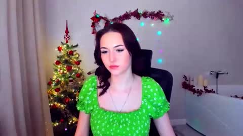 makeyouehappy online show from December 2025 12:10:01 PM