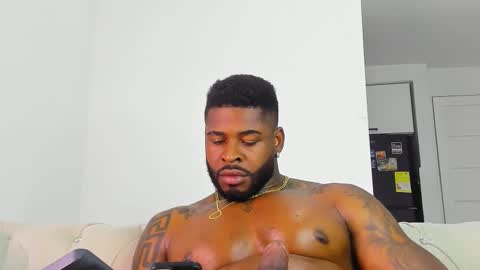 Makonnen online show from November 2025 08:35:01 AM