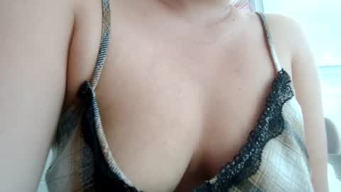 Snapshot of makulato chatting on June 2026 02:20:02 PM Maya online show from June 2026 02:20:02 PM