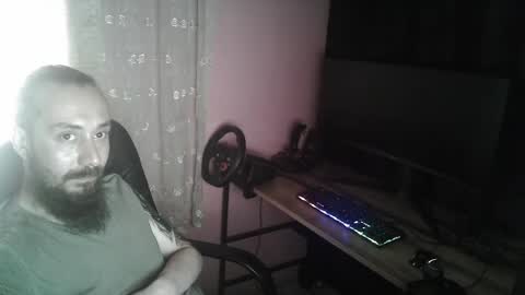 Snapshot of makyajlikedi chatting on May 2026 12:01:02 PM makyajlikedi online show from May 2026 12:01:02 PM