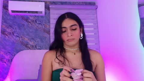 Snapshot of malaia_thompson_ chatting on April 2026 11:50:02 AM malaia thompson online show from April 2026 11:50:02 AM